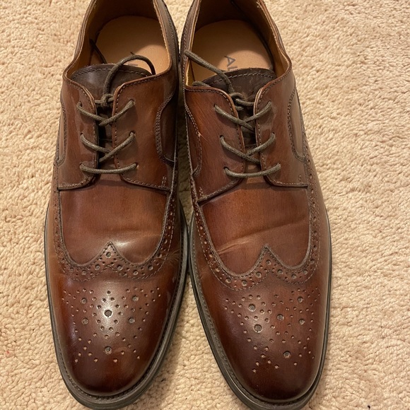 Brown leather Wing tip dress shoes - Picture 8 of 8